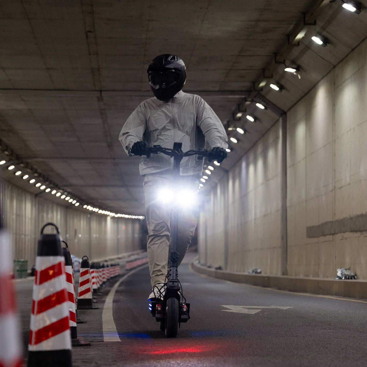 Hiboy TITAN PRO Electric Scooter (BOSCH Dual Motor) — official gallery photo 8
