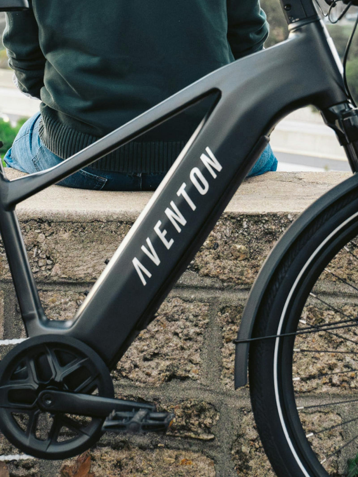 Aventon Level 4 REC Step-Through Electric Bike — official gallery photo 14