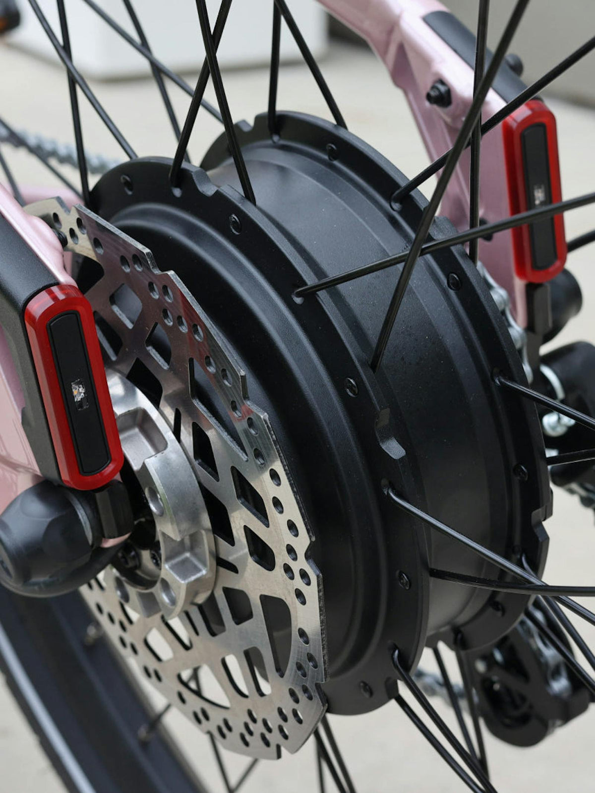 Aventon Pace 5 REC Step-Through Electric Bike — official gallery photo 22
