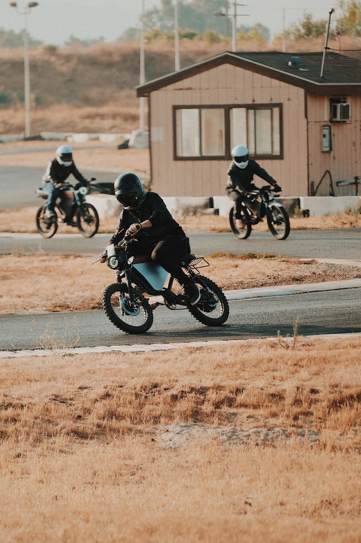 ONYX RCR 72V STREET/DIRT KIT ELECTRIC MOTORBIKE