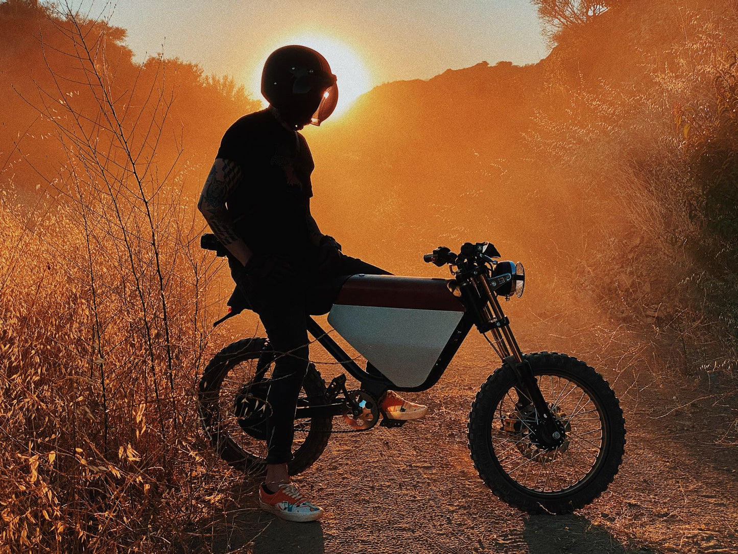 ONYX RCR 72V STREET/DIRT KIT ELECTRIC MOTORBIKE